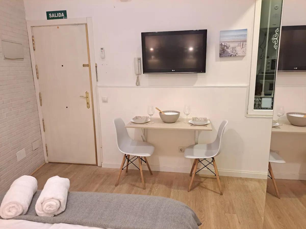 Cosy Apartamento En La Latina Madrid Dış mekan fotoğraf